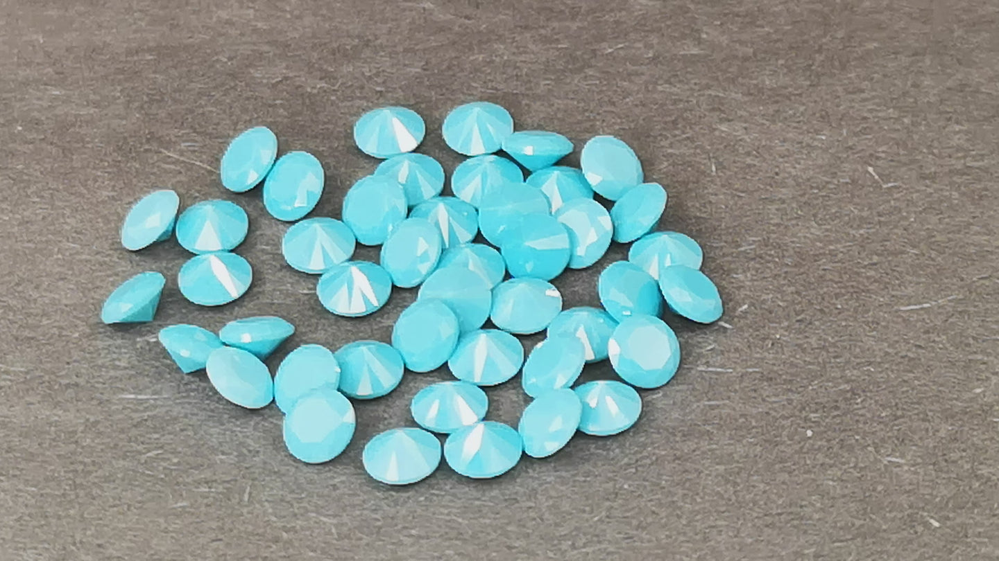 Turquoise Round Faceted Brilliant Full Cut Nano Stones